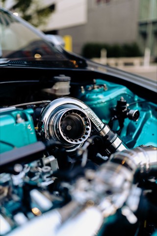 Detailed view of an automotive turbocharger assembly